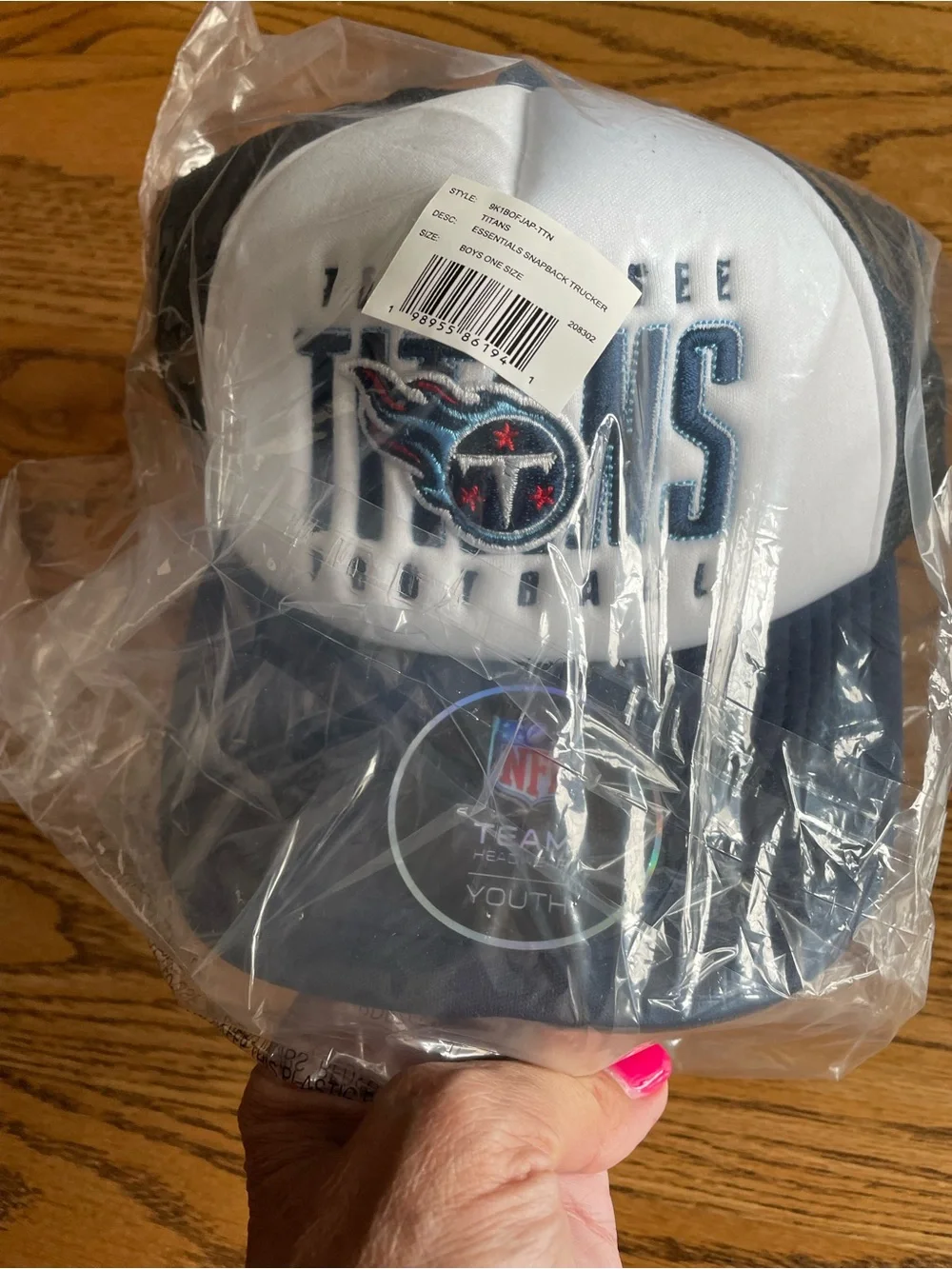 NWT/SEALED -YOUTH Tennessee Titans Hat - White and Navy